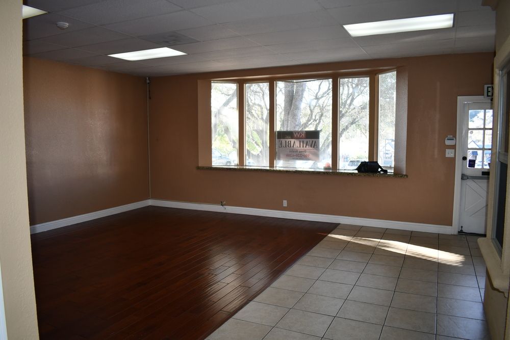Hillswood Plaza: 6693 Folsom Auburn Rd, Folsom, CA 95630
